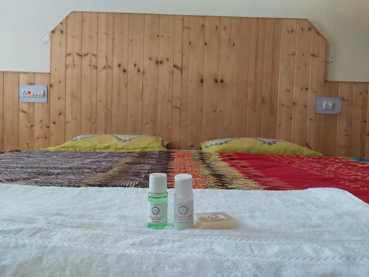Woodstone Homestay Manali (Himachal Pradesh) Luaran gambar