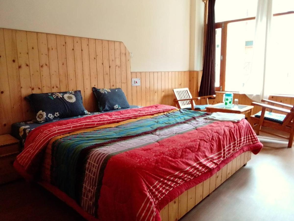 Woodstone Homestay Manali (Himachal Pradesh) Luaran gambar