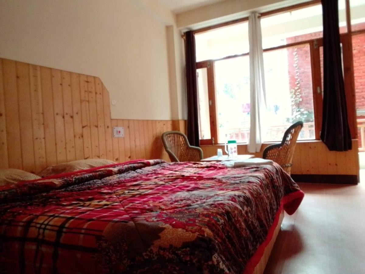 Woodstone Homestay Manali (Himachal Pradesh) Luaran gambar