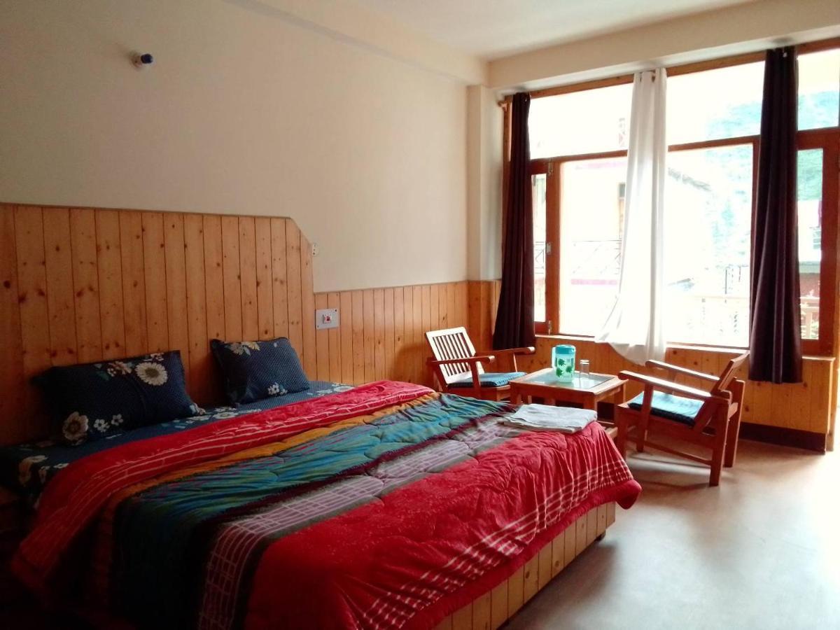 Woodstone Homestay Manali (Himachal Pradesh) Luaran gambar
